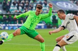 开云体育中国-沃尔夫斯堡壮硕逆袭击败勒沃库森取得关键胜利