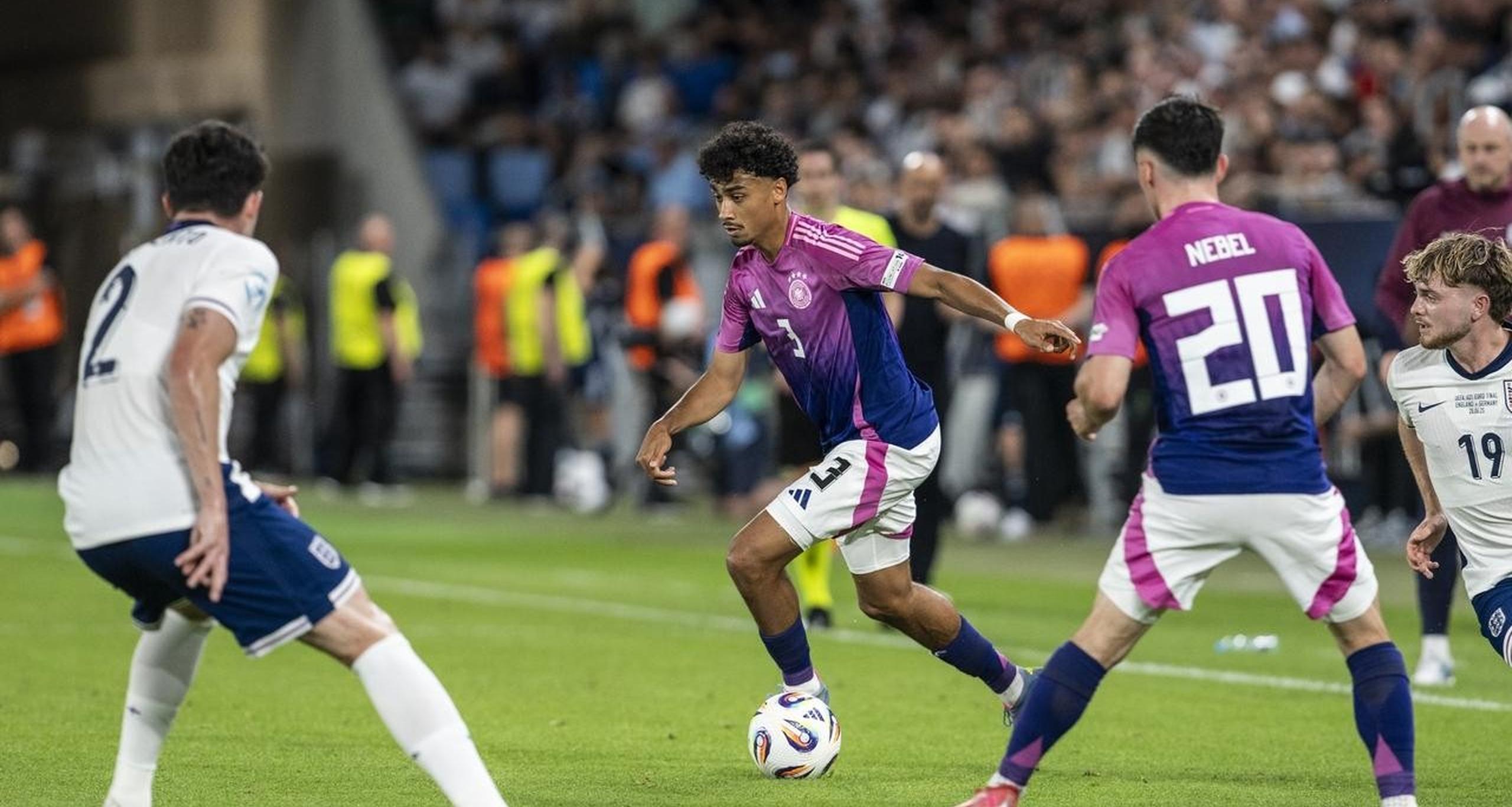 英格兰队伤愈复出，重返赛场备战下一战