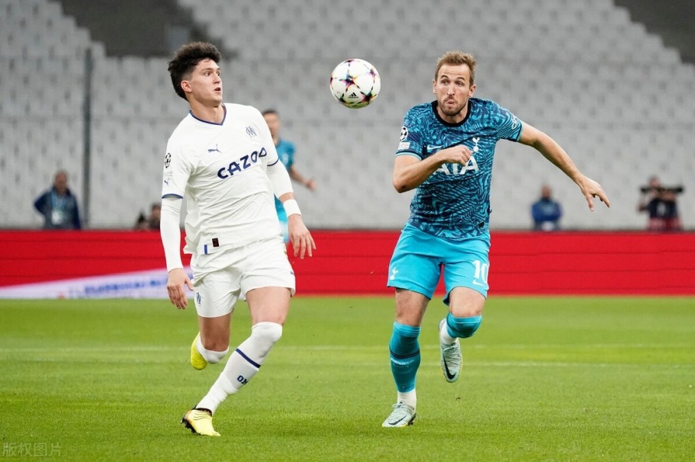 关于马赛逆转获胜，意外跻身下一轮的信息