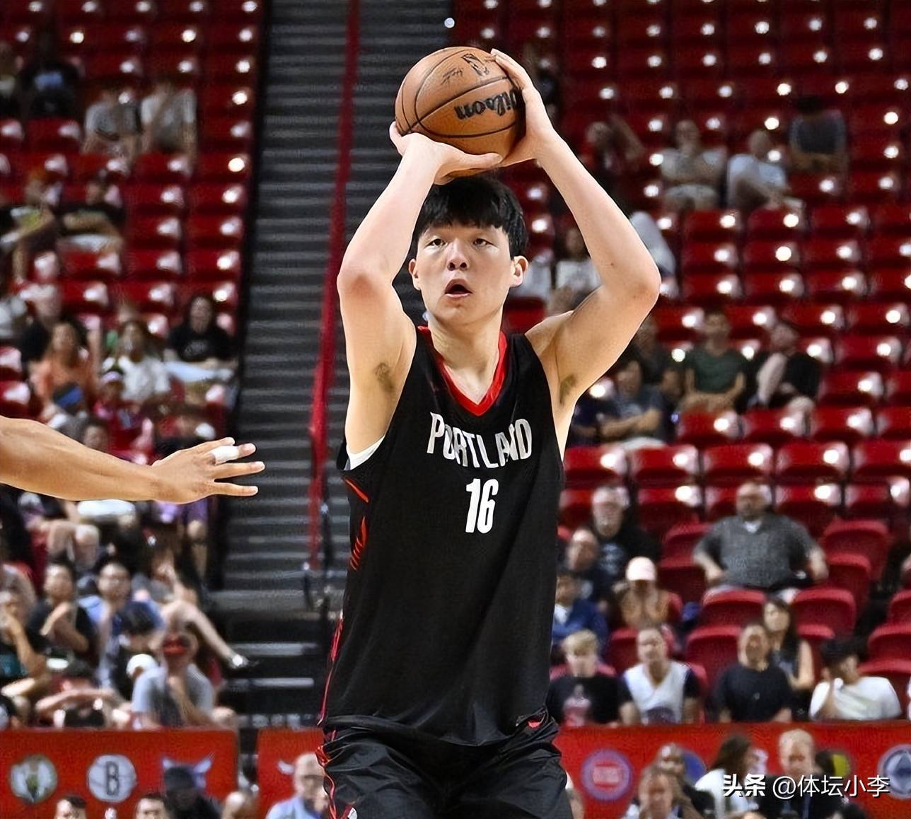 关于英勇无畏！球员们在比赛中决胜瞬间挺身而出的信息