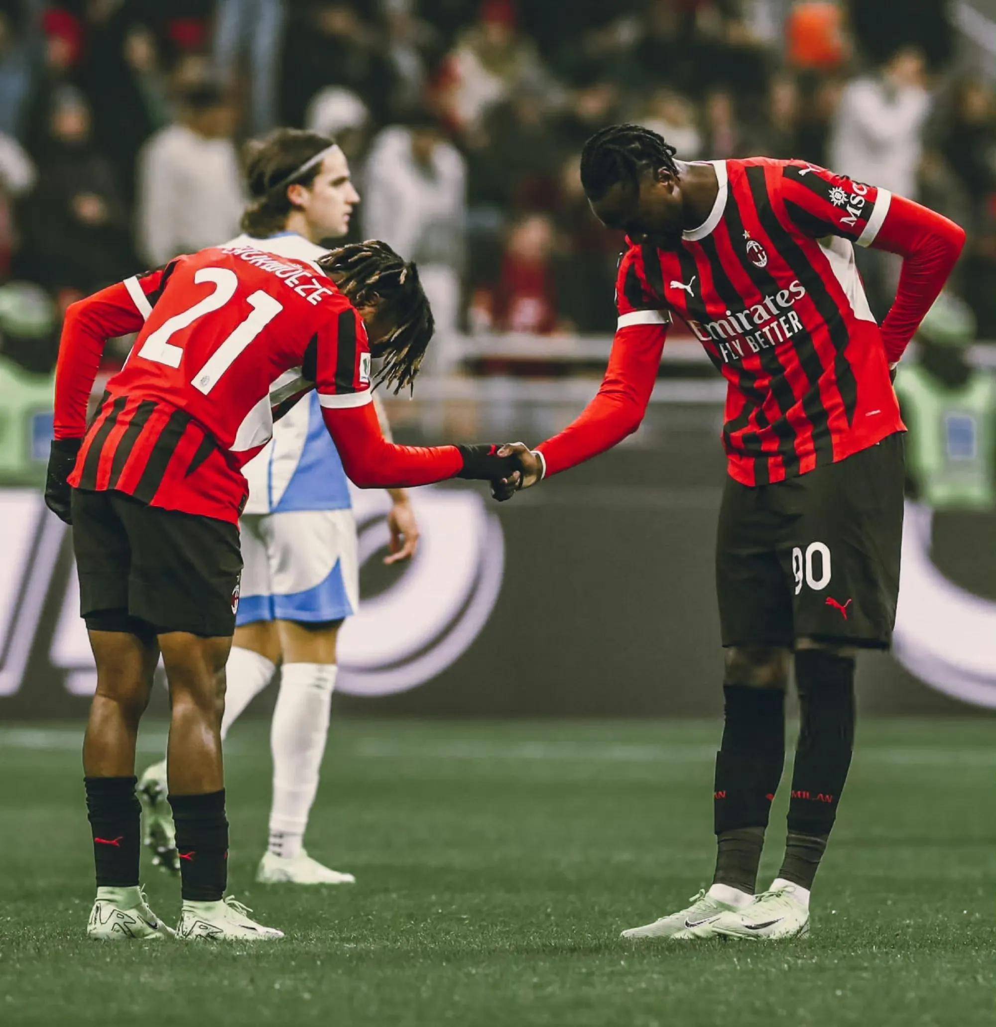 米兰豪门悍然交锋,胜负难料 米兰豪门悍然交锋,胜负难料