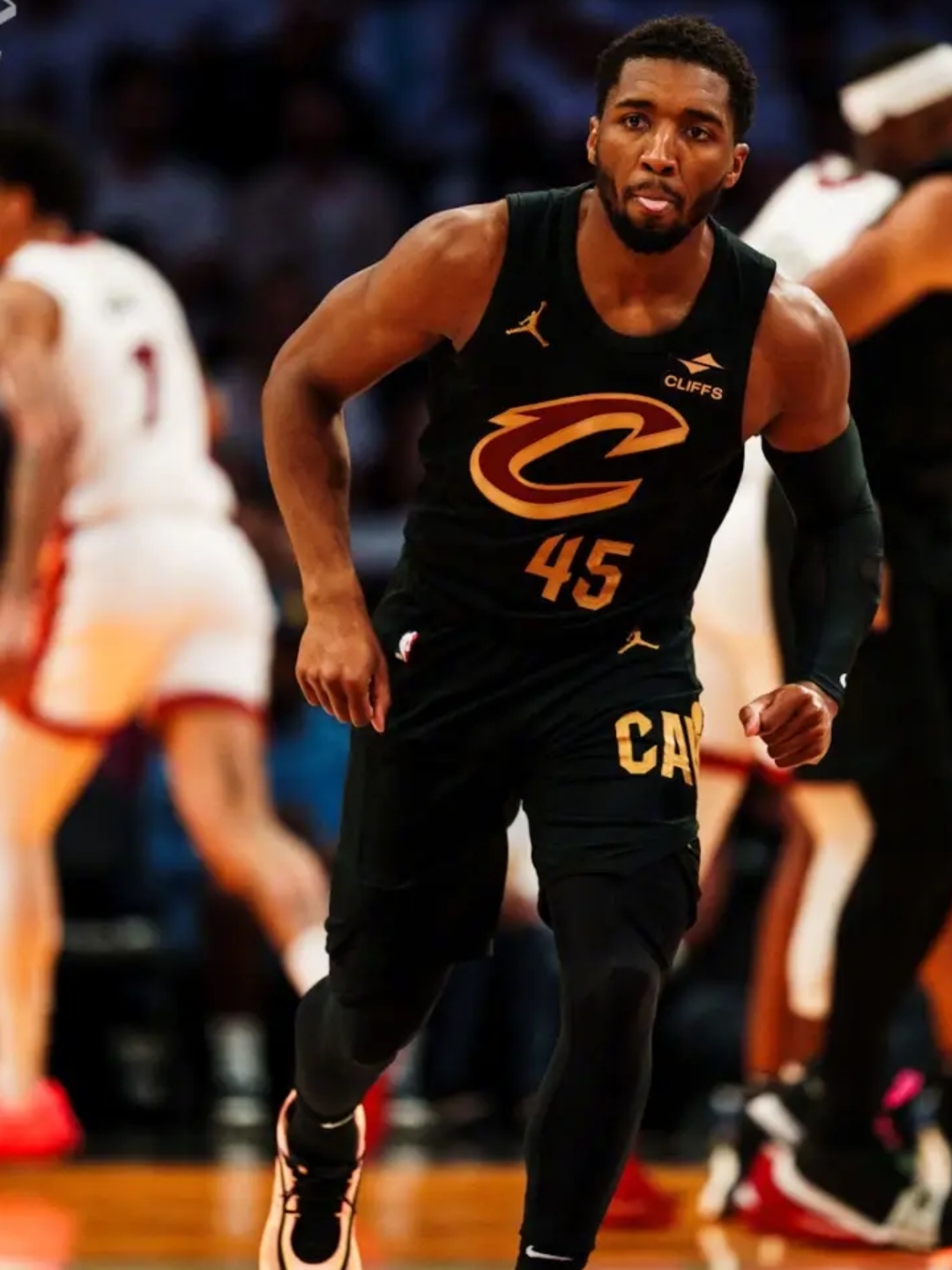 热火再度失利,东部排名继续下滑 热火再度失利,东部排名继续下滑