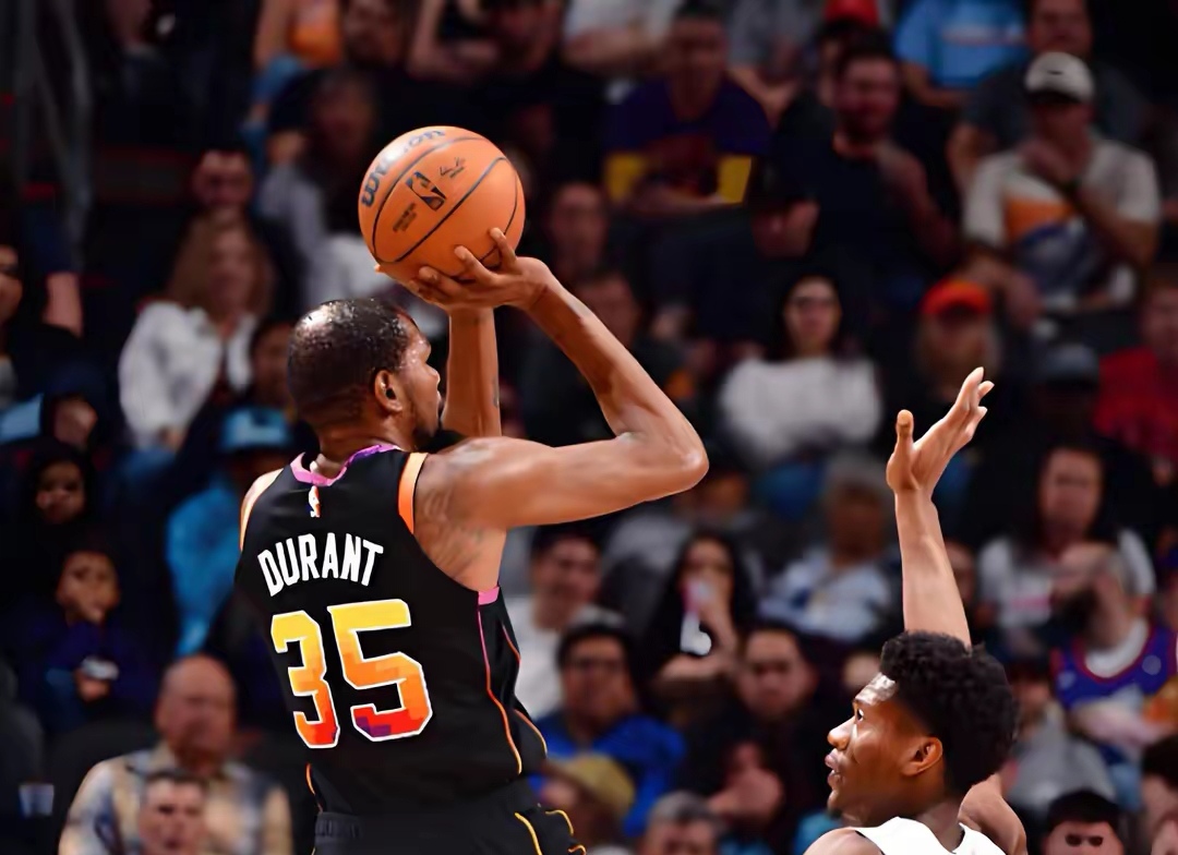 太阳主场大胜骑士，取得四连胜